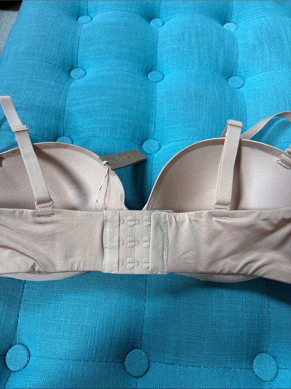 Skims Strapless Convertible Nude pushup Bra size 36C-New! - Picture 3 of 5